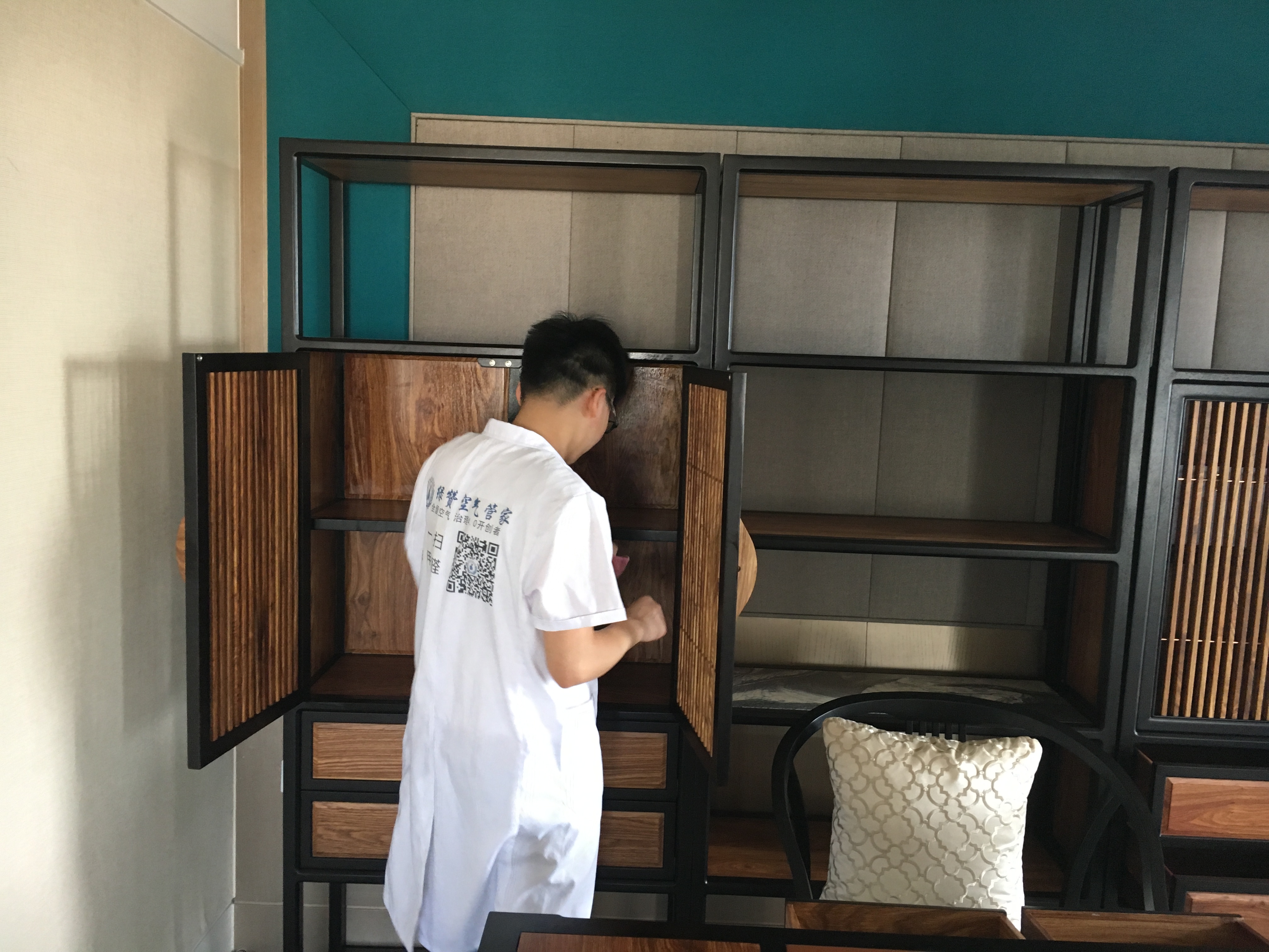 不懂得裝修后除甲醛讓書桌超標，引起孩子厭學！